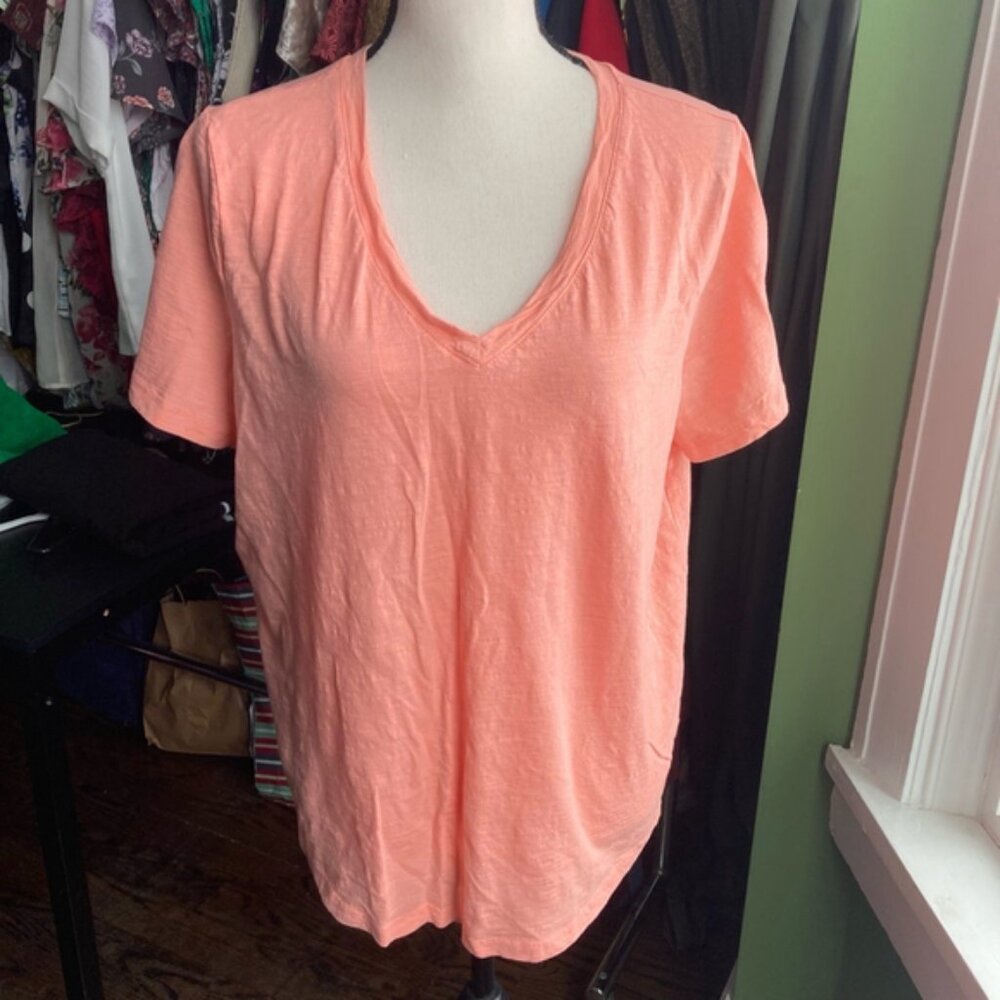 Women's George Peach V-Neck T-Shirt Size XL